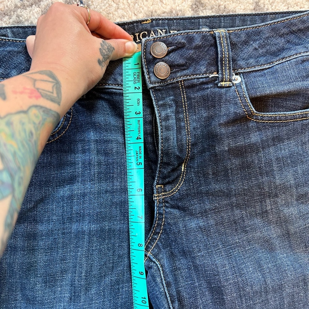 American Eagle Outfitters Artist Crop Stretch Jeans Size 10 - Picture 5 of 5